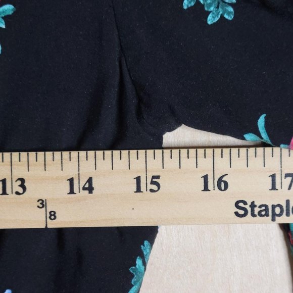 Forever 21 Black Floral Boho Lined Bell Sleeves Romper Women Size S - Picture 6 of 11